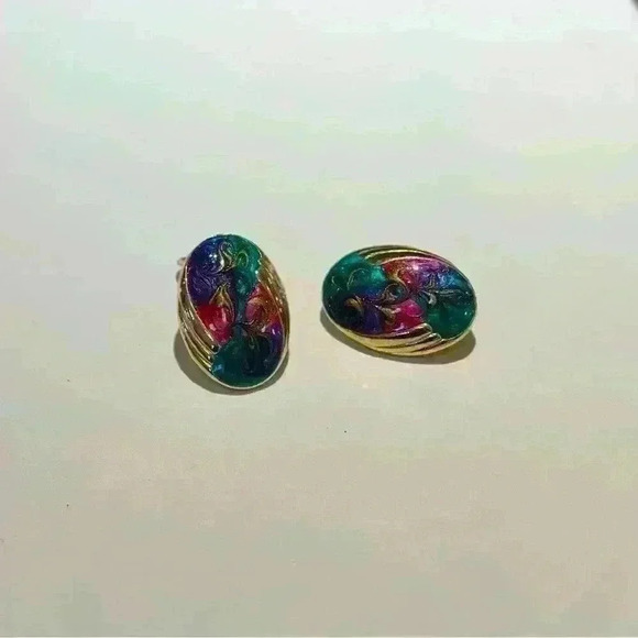 Jewelry - Vintage Enamel Gold Color Swirl Oval Clip-On Earrings